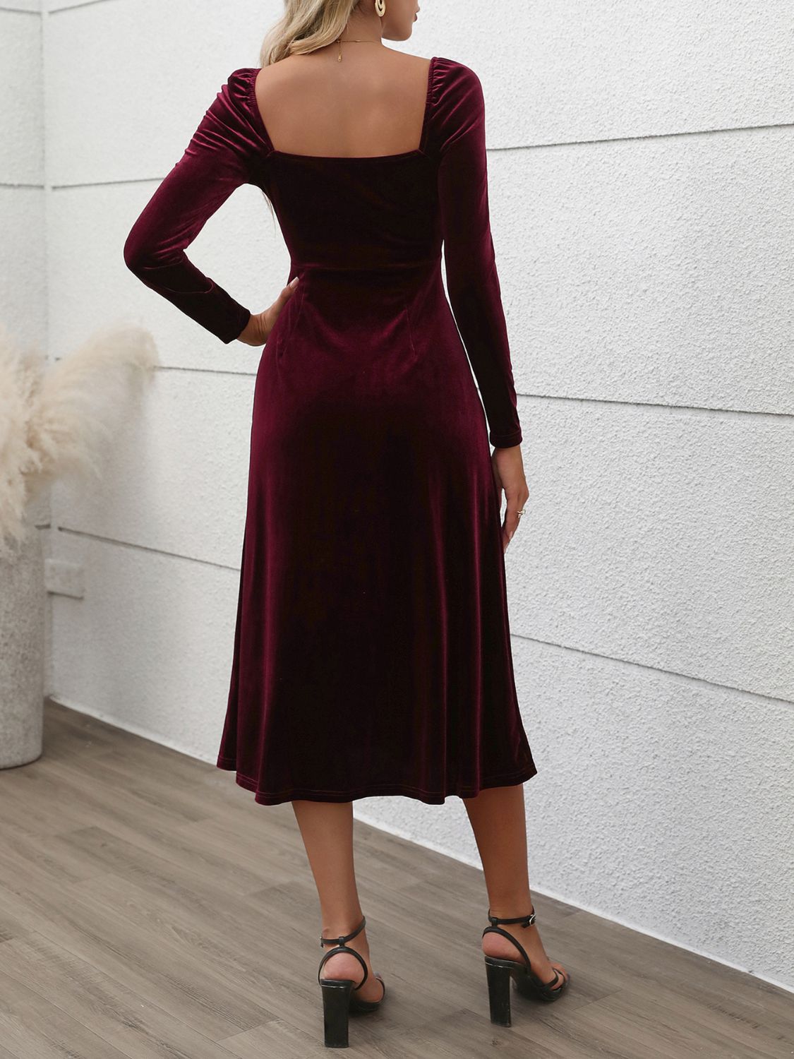 Sweetheart Neck Long Sleeve Midi Dress - Sage Her